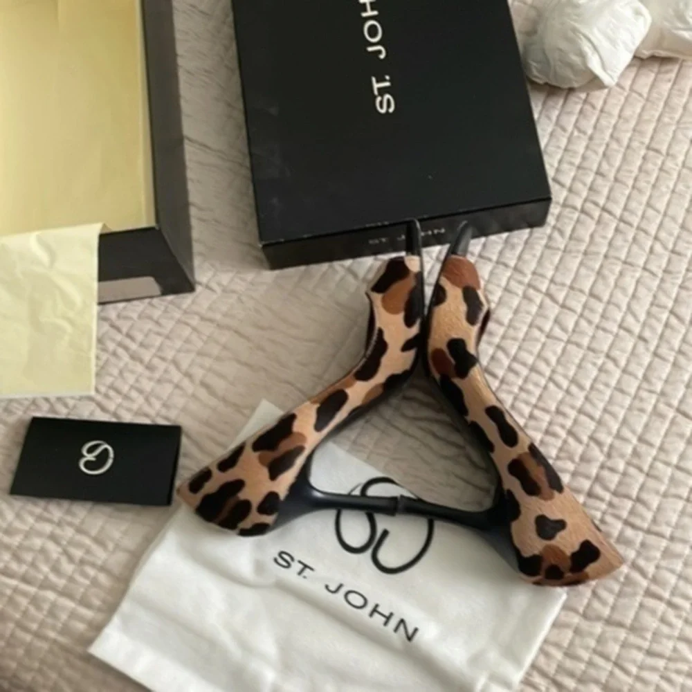 St. John pony hair leopard print pumps peeptoe 5 B leather red